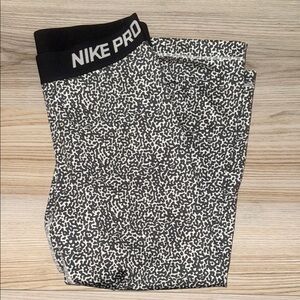 Nike Black and White Leggings with Speckled Design